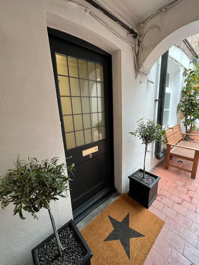 Luxury London English Charm ภายนอก รูปภาพ